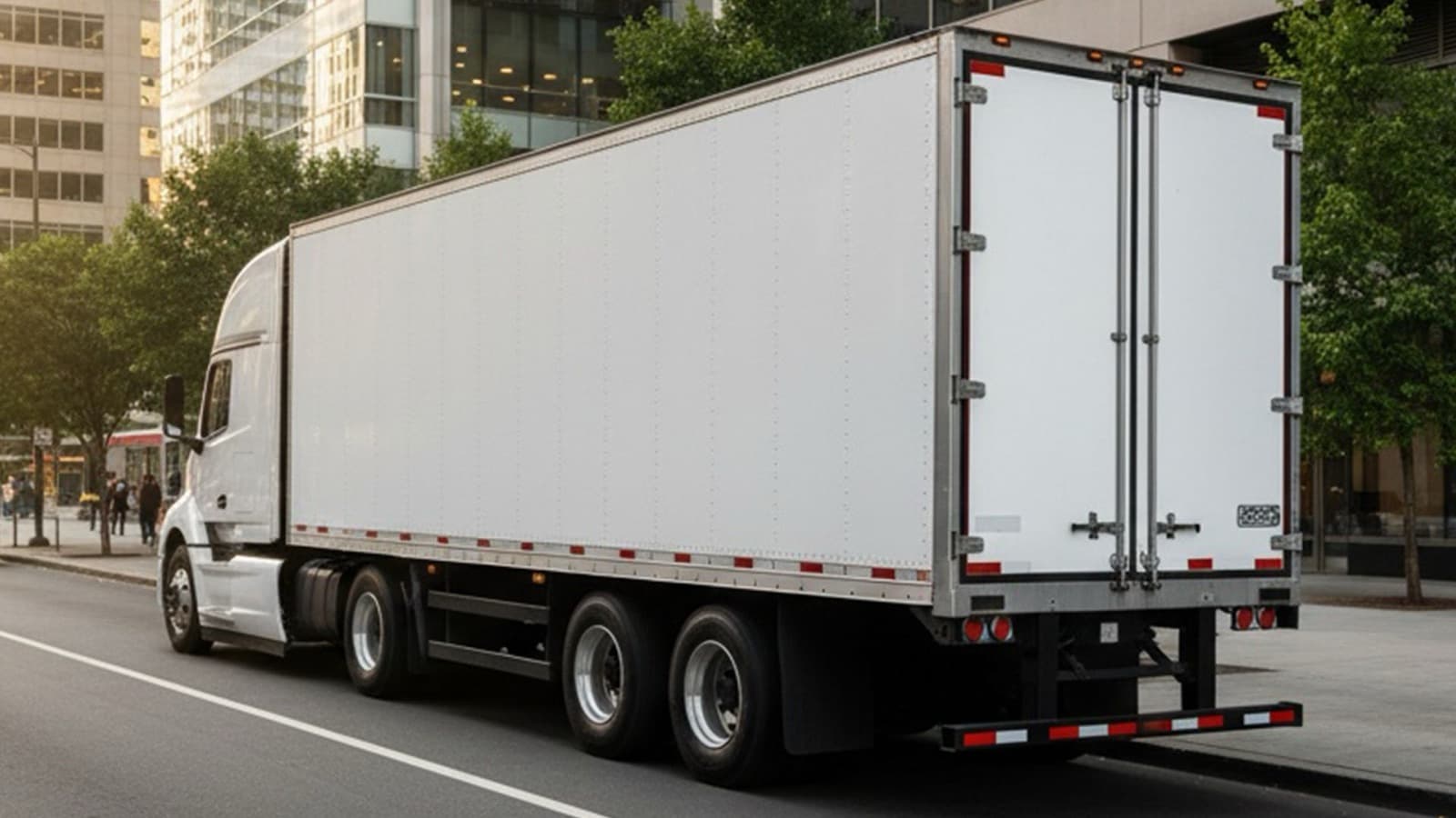 Mercedes-Benz eActros 600 — Upgraded by kraftwerk — Ansicht 4